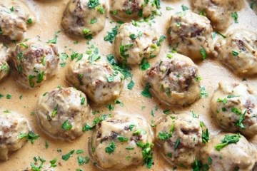 Swedish Meatballs & Gravy